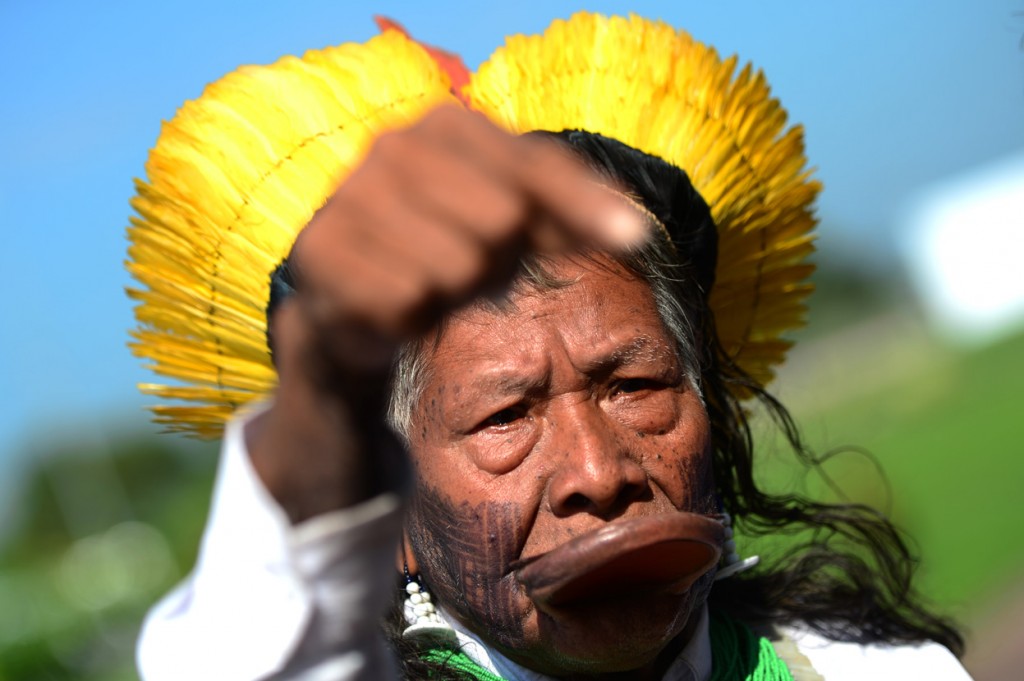 Brazilian-Indian-Chief-Raoni-speaks-with-journalists-during-a-press-conference-before-the-opening-of-the-Peoples-Summit-on-June-14-2012.-Christophe-SimonAFPGetty-Images