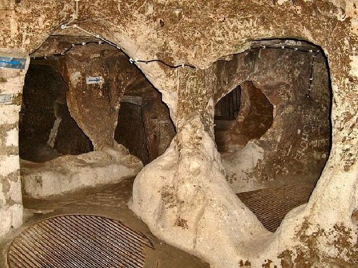 turkey-underground-city-of-derinkuyu-5-728