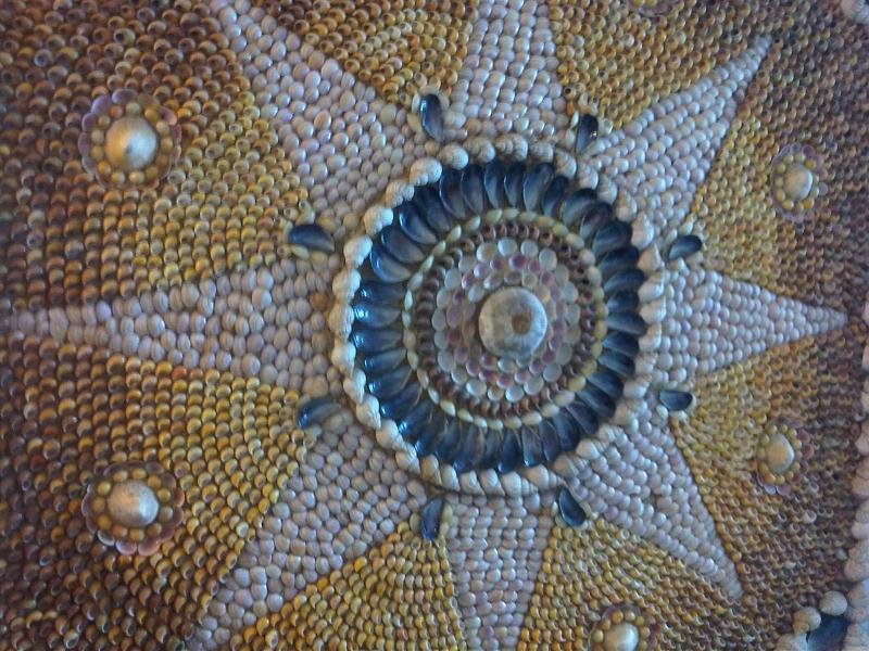 Shell_Grotto,_Margate,_Kent_2_-_2011.09.17